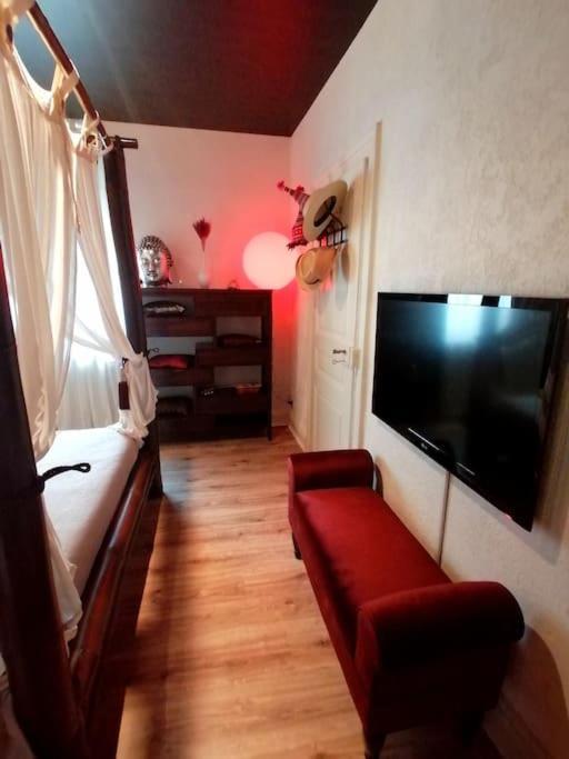 Suite Island Кольмар Экстерьер фото